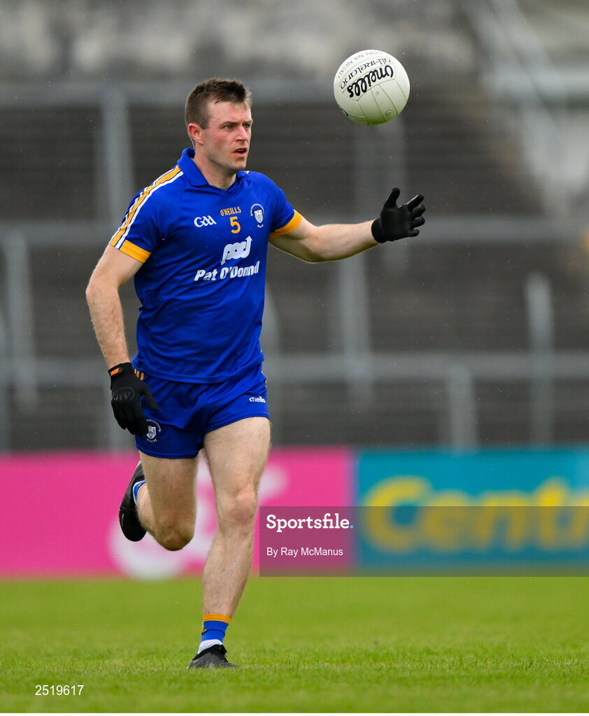 20 May 2023; Ciaran Russell of Clare during the GAA Football All-Ireland Senior Championship Round 1 match between Clare and Donegal at Cusack Park in Ennis, Clare. Photo by Ray McManus/Sportsfile