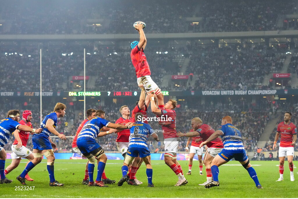 27 May 2023; Tadhg Beirne of Munster takes the line out ball during the United Rugby Championship Final match between DHL Stormers and Munster at DHL Stadium in Cape Town, South Africa. Photo by Nic Bothma/Sportsfile