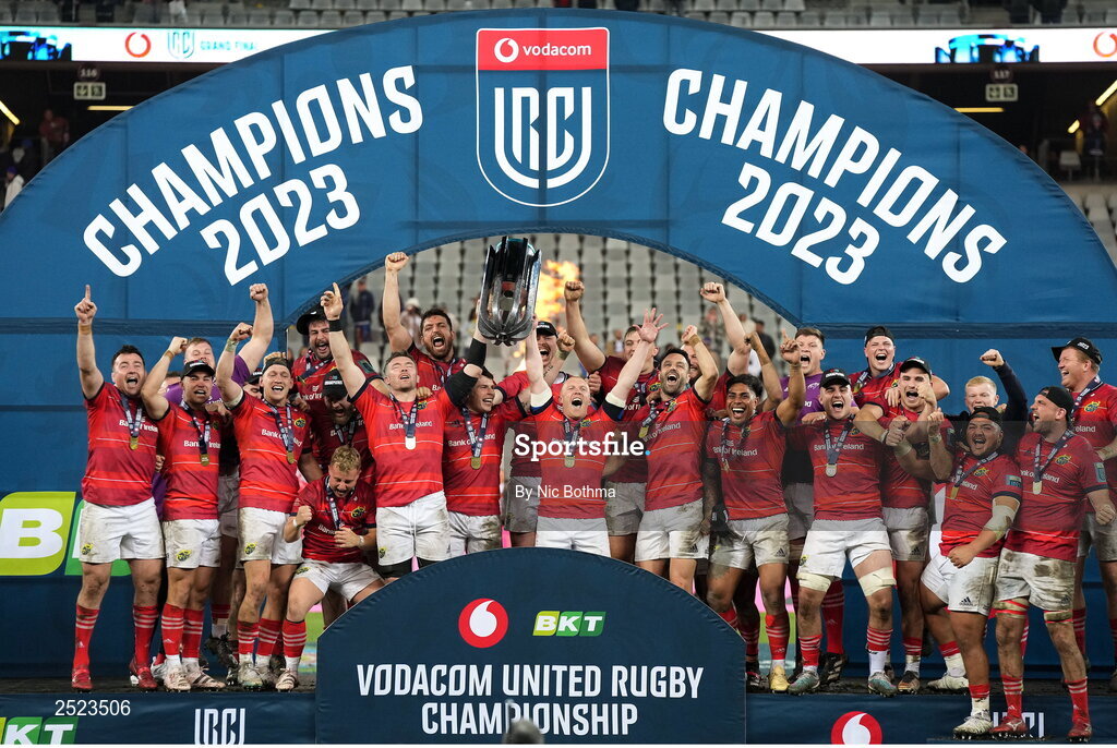 27 May 2023; The Munster celebrate with the cup after winning the United Rugby Championship Final match between DHL Stormers and Munster at DHL Stadium in Cape Town, South Africa. Photo by Nic Bothma/Sportsfile