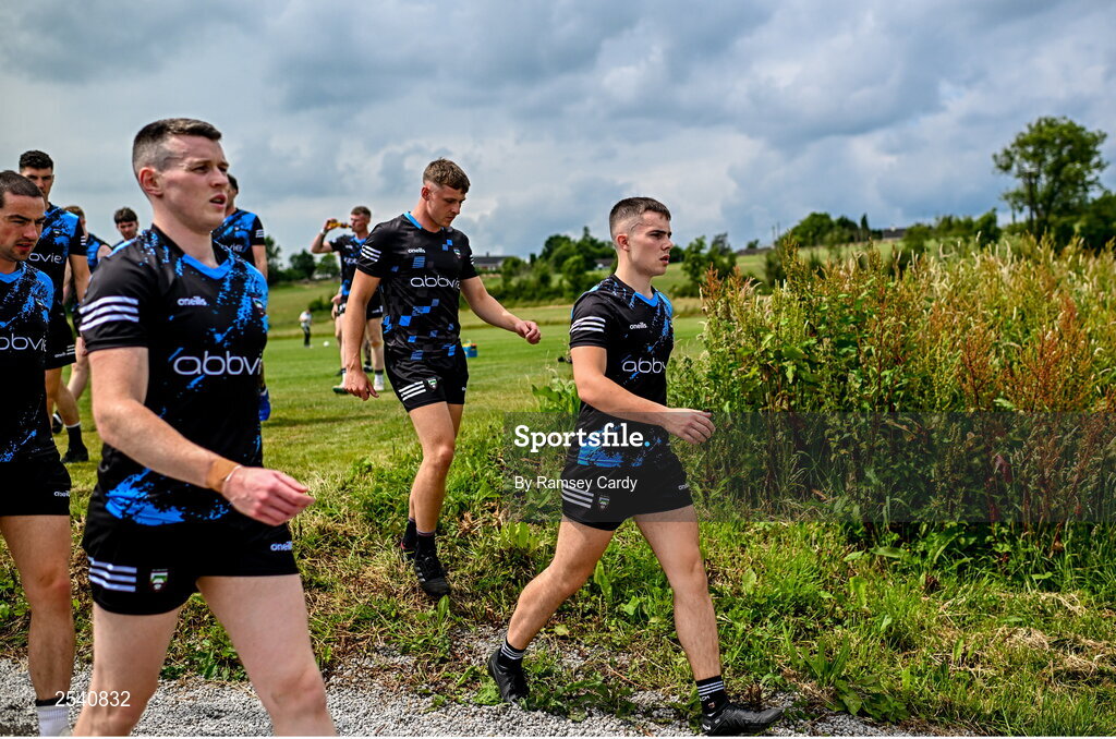 18 June 2023; Sligo players return from their warm-up before the GAA Football All-Ireland Senior Championship Round 3 match between Dublin and Sligo at Kingspan Breffni in Cavan. Photo by Ramsey Cardy/Sportsfile