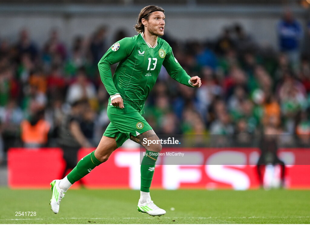 19 June 2023; Jeff Hendrick of Republic of Ireland during the UEFA EURO 2024 Championship qualifying group B match between Republic of Ireland and Gibraltar at the Aviva Stadium in Dublin. Photo by Stephen McCarthy/Sportsfile