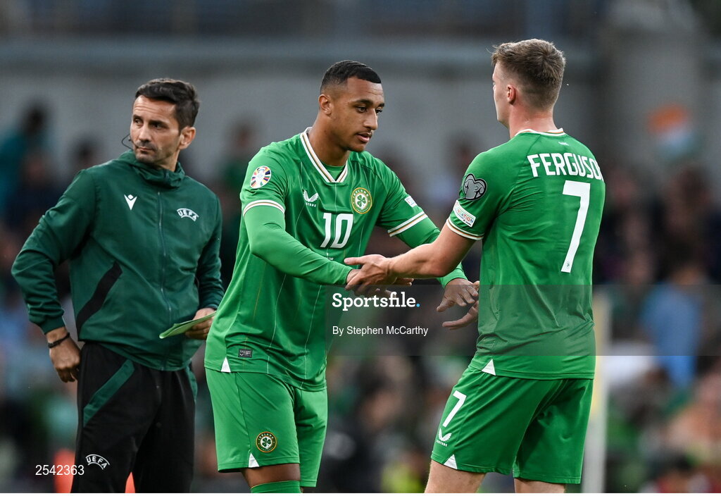 19 June 2023; Adam Idah of Republic of Ireland comes onto the pitch during a second half substitution to replace Evan Ferguson, right, during the UEFA EURO 2024 Championship qualifying group B match between Republic of Ireland and Gibraltar at the Aviva Stadium in Dublin. Photo by Stephen McCarthy/Sportsfile