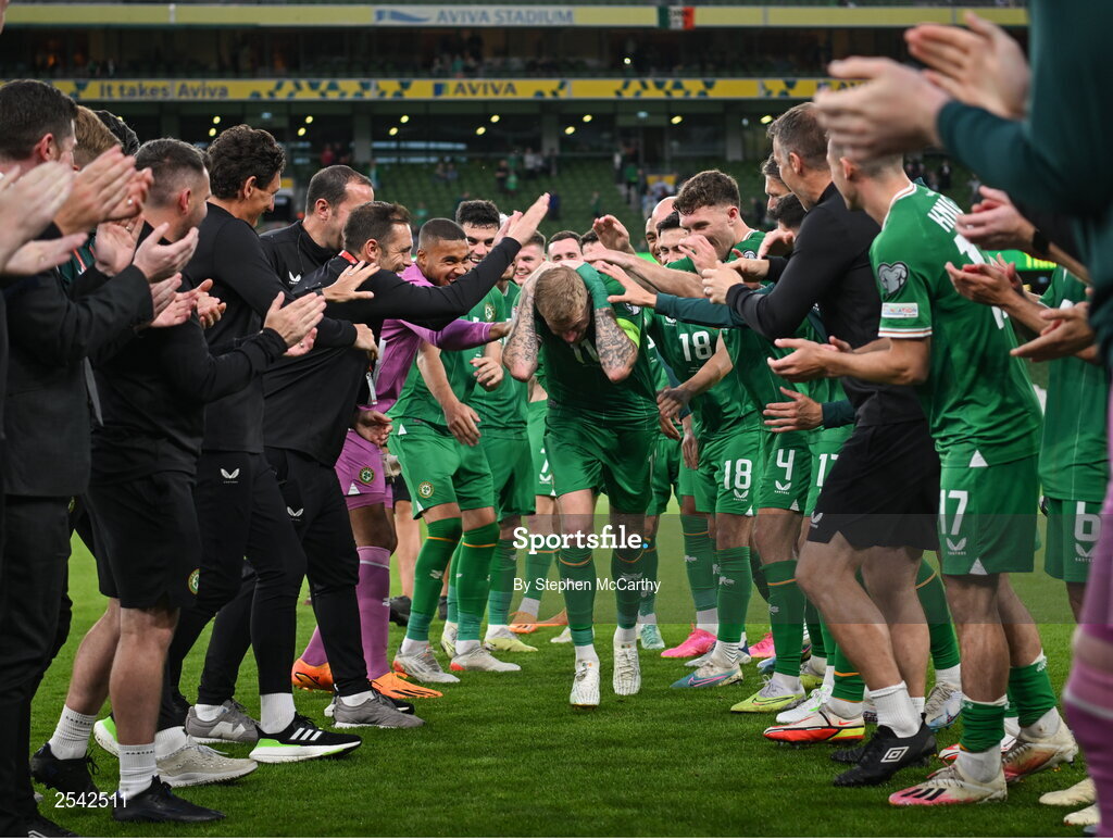 19 June 2023; James McClean of Republic of Ireland is applauded off the pitch, on the occasion of his 100th international cap, by team-mates and staff after the UEFA EURO 2024 Championship qualifying group B match between Republic of Ireland and Gibraltar at the Aviva Stadium in Dublin. Photo by Stephen McCarthy/Sportsfile