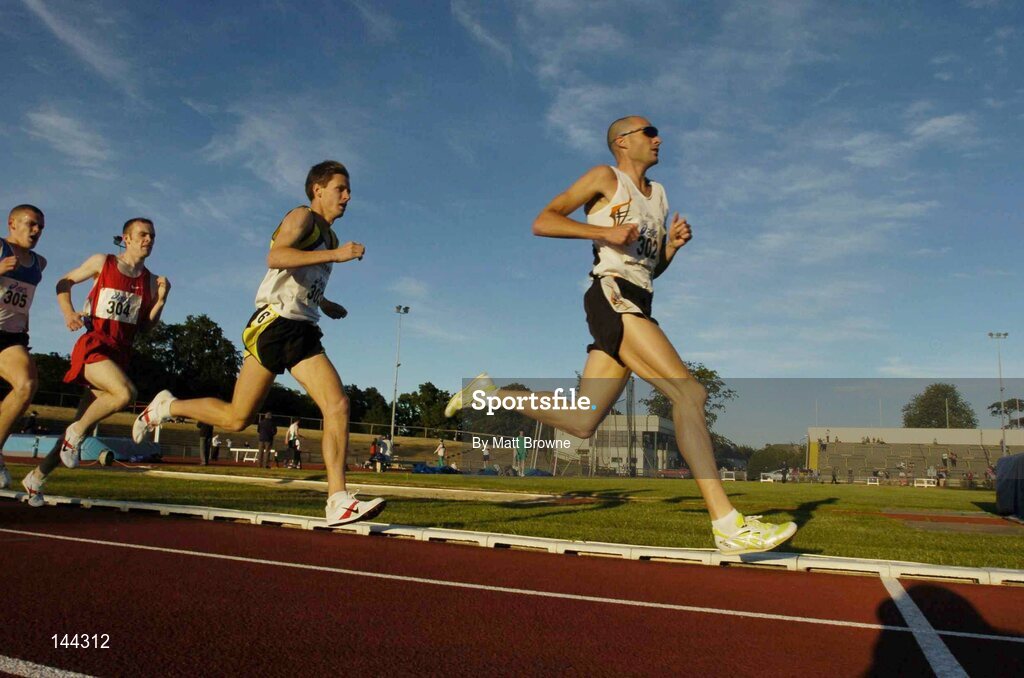 25 June 2004; James Nolan on his way to winning the Morton Mile. Dublin InterBLÉ National Track & Field Games, Morton Stadium, Santry, Co. Dublin. Picture credit; Matt Browne / SPORTSFILE