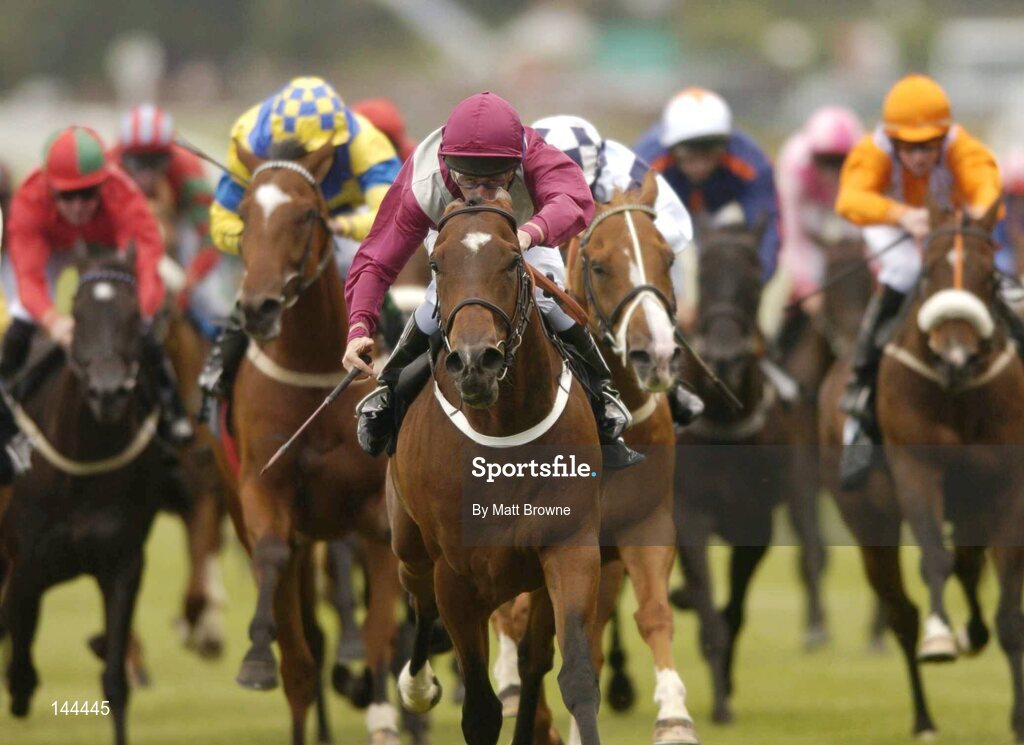 26 June 2004; Due Respect, centre, with John Eagan up, on their way to winning the Jordan Town & Country Estate Agents Handicap. Curragh Racecourse, Co. Kildare. Picture credit; Matt Browne / SPORTSFILE