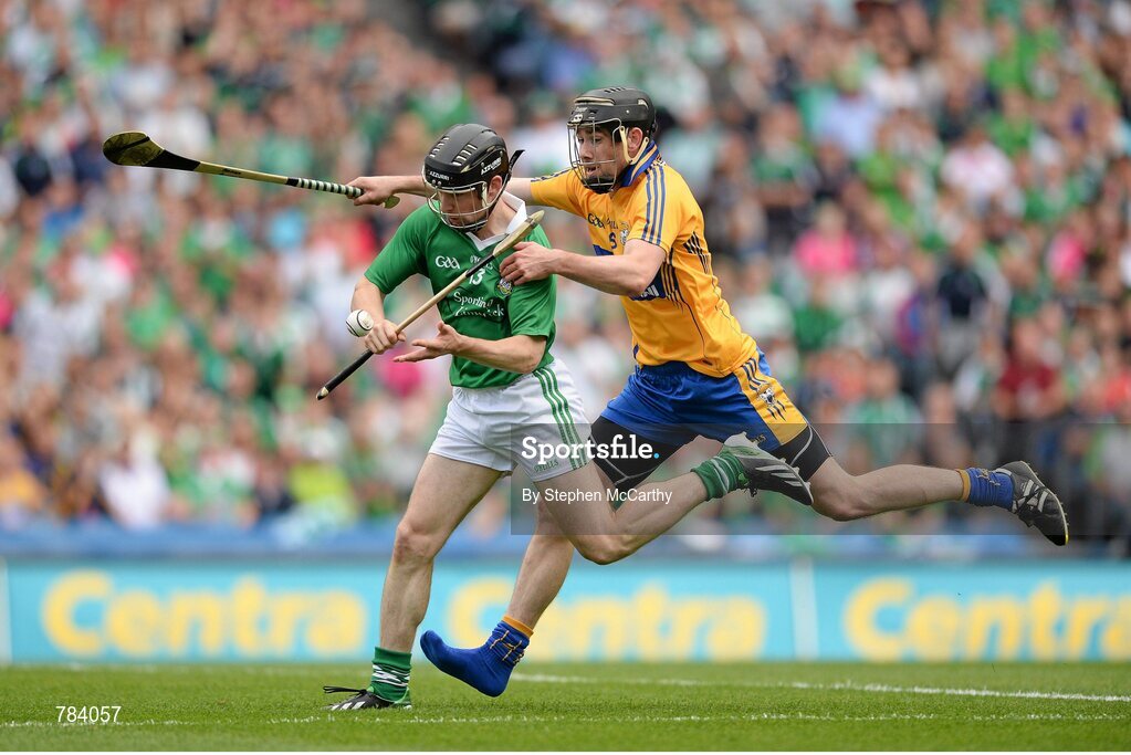 18 August 2013; Graeme Mulcahy, Limerick, in action against Patrick Donnellan, Clare. GAA Hurling All-Ireland Senior Championship, Semi-Final, Limerick v Clare, Croke Park, Dublin. Picture credit: Stephen McCarthy / SPORTSFILE