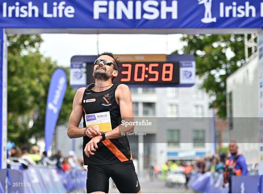 16 July 2023; Sergiu Ciobanu crosses the line to finish second during the 2023 Irish Life Dublin Race Series-Fingal 10km which took place on Sunday 16th of July at Swords in Dublin. Photo by Sam Barnes/Sportsfile
