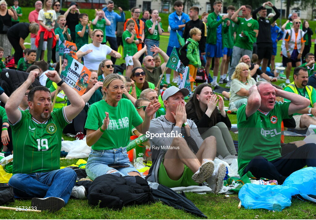 20 July 2023; Republic of Ireland supporters watch the last few minutes of a Watch Party for the opening game of the 2023 FIFA Women's World Cup between Republic of Ireland and Australia at the Irishtown Sports & Fitness Centre in Ringsend, Dublin. Photo by Ray McManus/Sportsfile