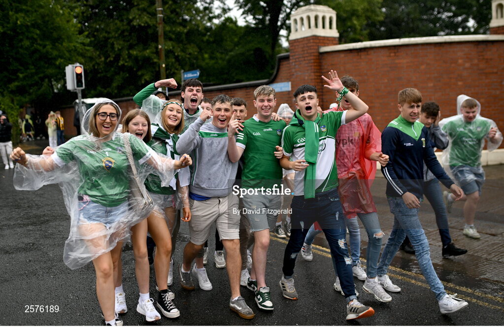 23 July 2023; Supporters arrive before the GAA Hurling All-Ireland Senior Championship final match between Kilkenny and Limerick at Croke Park in Dublin. Photo by David Fitzgerald/Sportsfile