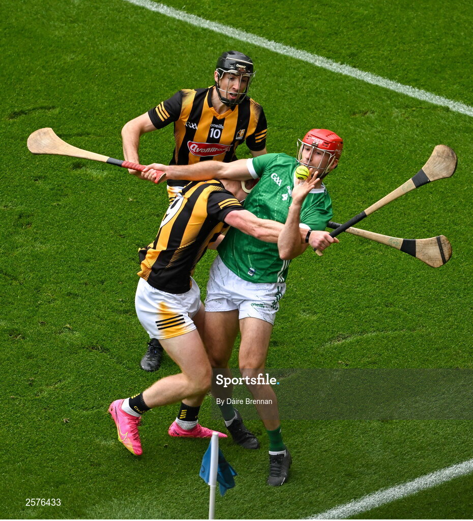 23 July 2023; Barry Nash of Limerick in action against Adrian Mullen of Kilkenny during the GAA Hurling All-Ireland Senior Championship final match between Kilkenny and Limerick at Croke Park in Dublin. Photo by Daire Brennan/Sportsfile