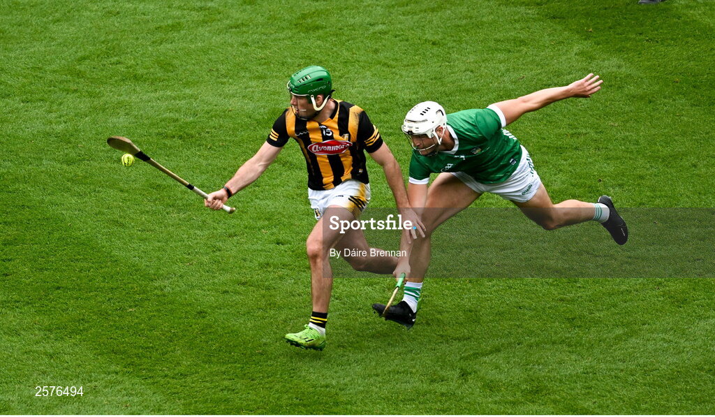 23 July 2023; Eoin Cody of Kilkenny in action against Kyle Hayes of Limerick during the GAA Hurling All-Ireland Senior Championship final match between Kilkenny and Limerick at Croke Park in Dublin. Photo by Daire Brennan/Sportsfile