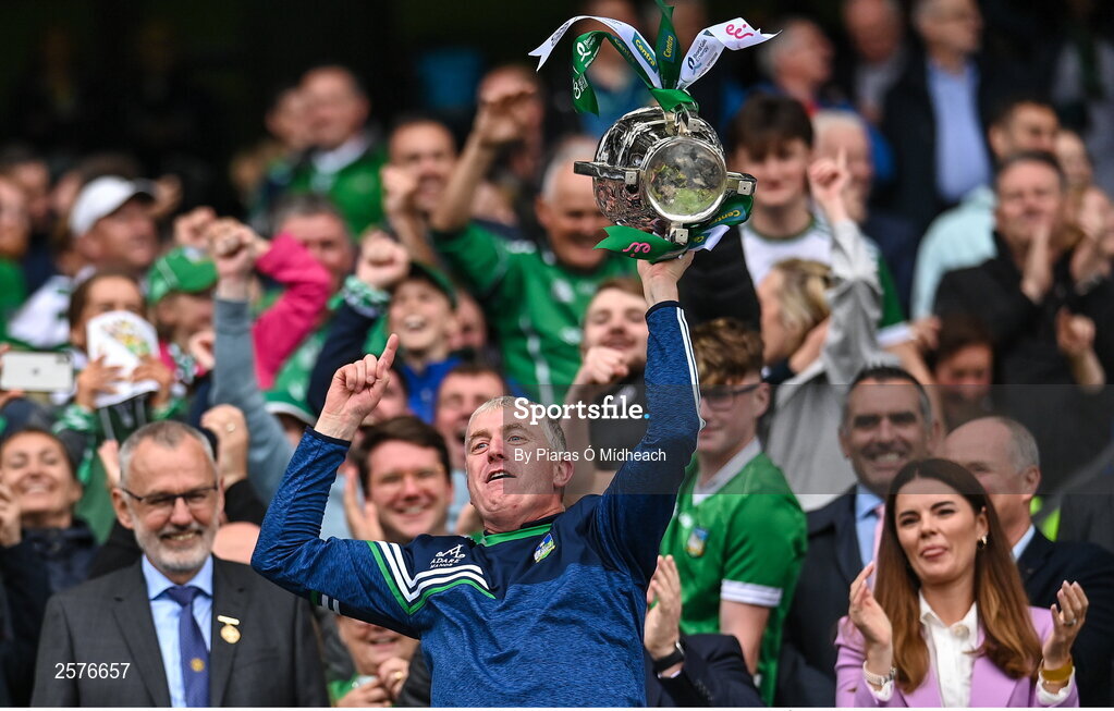 23 July 2023; Limerick manager John Kiely lifts the Liam MacCarthy cup after the GAA Hurling All-Ireland Senior Championship final match between Kilkenny and Limerick at Croke Park in Dublin. Photo by Piaras Ó Mídheach/Sportsfile