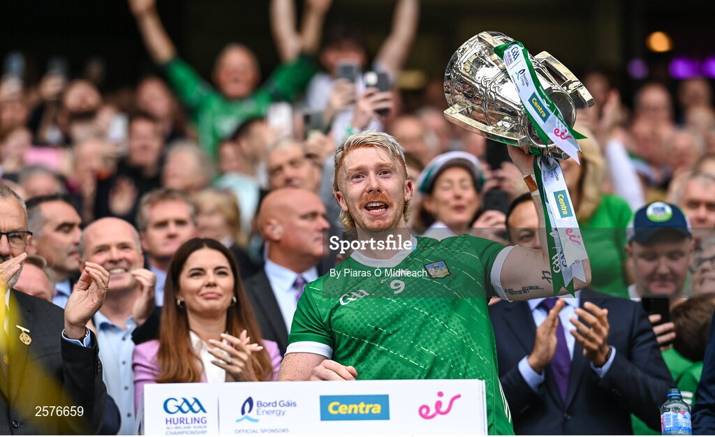 23 July 2023; Limerick captain Cian Lynch lifts the Liam MacCarthy Cup after his side's victory in the GAA Hurling All-Ireland Senior Championship final match between Kilkenny and Limerick at Croke Park in Dublin. Photo by Piaras Ó Mídheach/Sportsfile