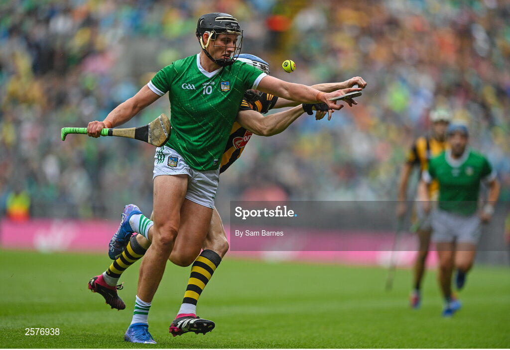 23 July 2023; Gearóid Hegarty of Limerick in action against TJ Reid of Kilkenny during the GAA Hurling All-Ireland Senior Championship final match between Kilkenny and Limerick at Croke Park in Dublin. Photo by Sam Barnes/Sportsfile
