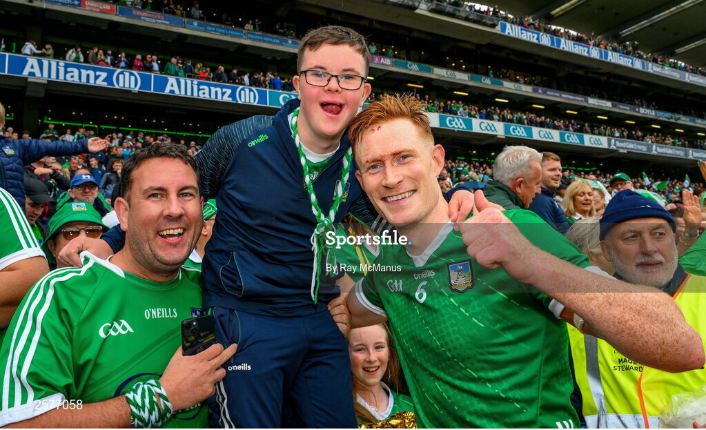 23 July 2023; William O'Donoghue of Limerick with Limerick supporters, Paudie and Brian O'Callaghan, from Knockainey, after the GAA Hurling All-Ireland Senior Championship final match between Kilkenny and Limerick at Croke Park in Dublin. Photo by Ray McManus/Sportsfile