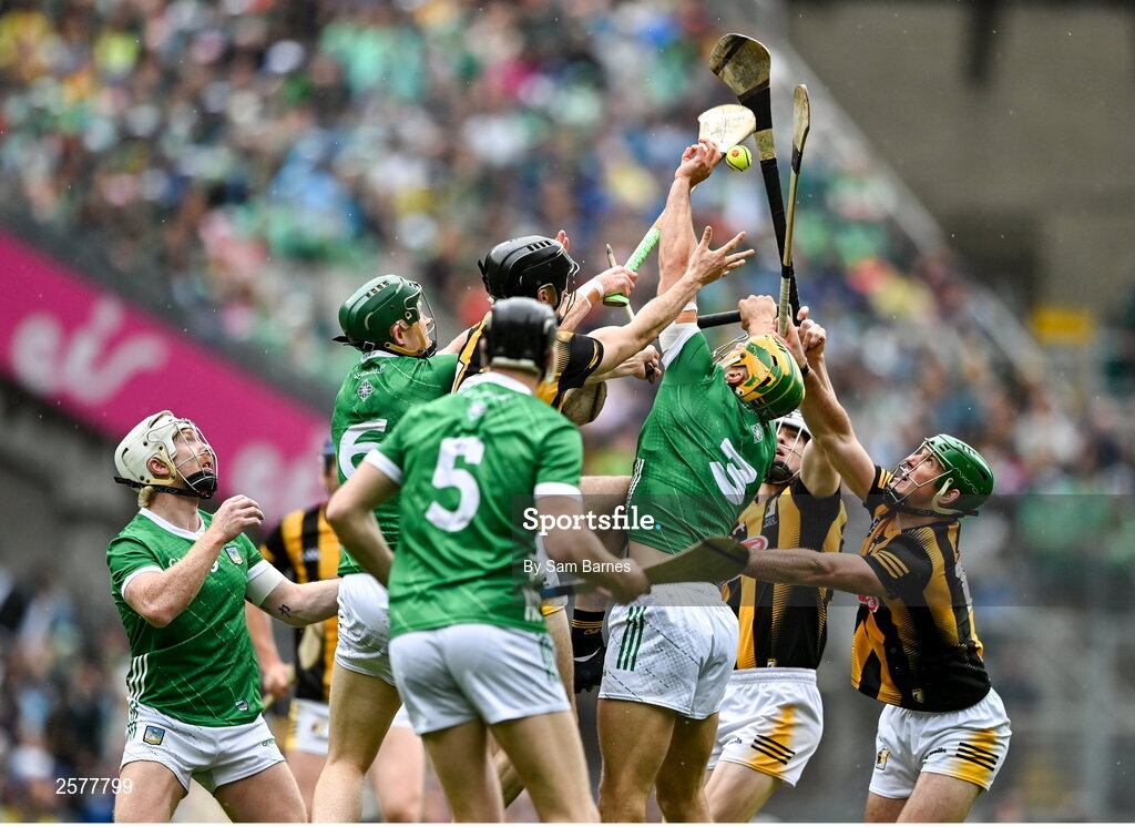 23 July 2023; Players from both sides contest a loose ball during the GAA Hurling All-Ireland Senior Championship final match between Kilkenny and Limerick at Croke Park in Dublin. Photo by Sam Barnes/Sportsfile