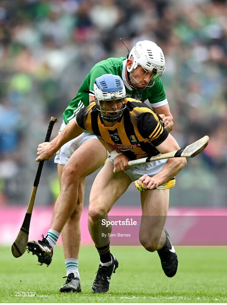 23 July 2023; Huw Lawlor of Kilkenny in action against Aaron Gillane of Limerick during the GAA Hurling All-Ireland Senior Championship final match between Kilkenny and Limerick at Croke Park in Dublin. Photo by Sam Barnes/Sportsfile