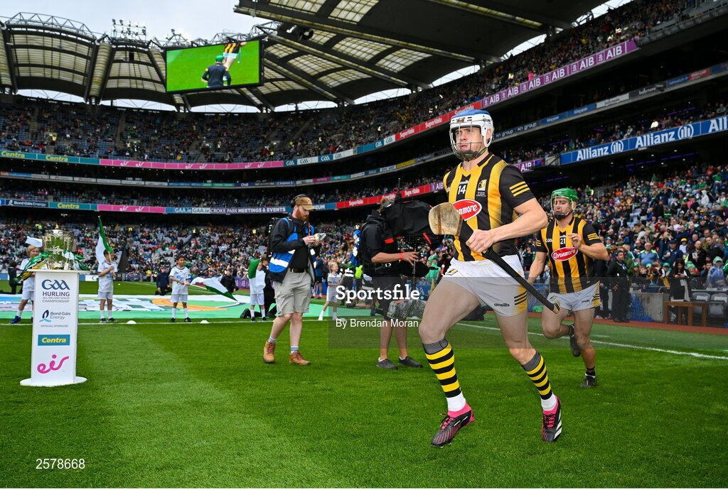 23 July 2023; TJ Reid of Kilkenny runs past the Liam MacCarthy cup as he runs on the pitch before the GAA Hurling All-Ireland Senior Championship final match between Kilkenny and Limerick at Croke Park in Dublin. Photo by Brendan Moran/Sportsfile