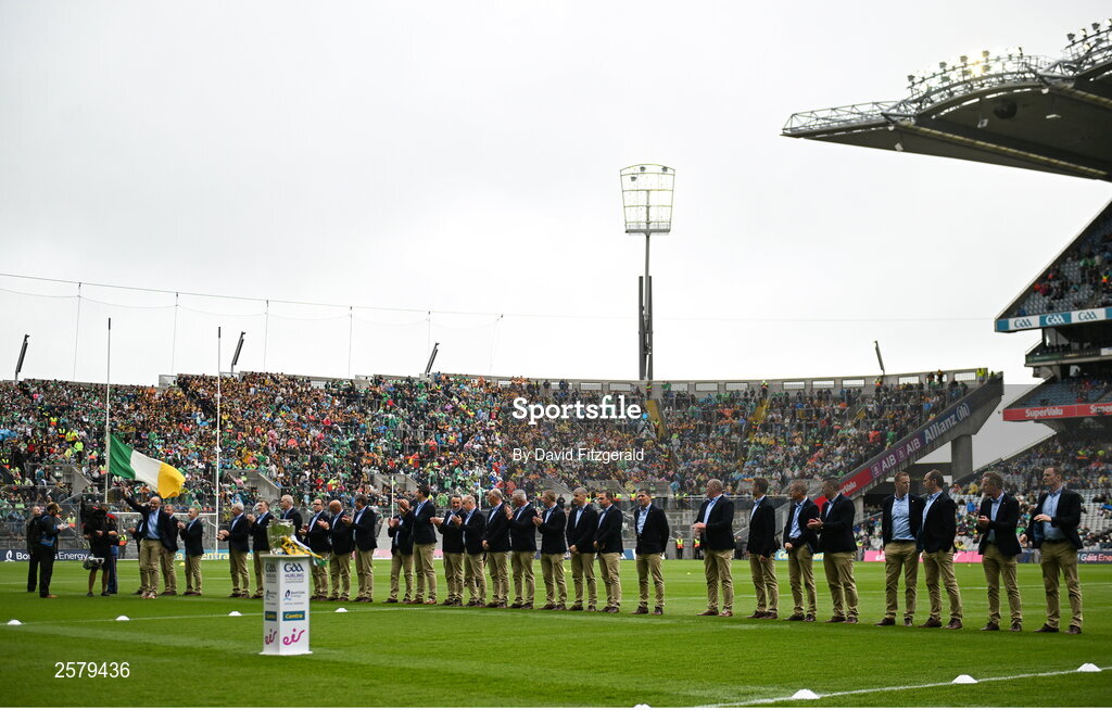 23 July 2023; The Offaly 1998 All-Ireland winning Jubilee team as the team are honoured before the GAA Hurling All-Ireland Senior Championship final match between Kilkenny and Limerick at Croke Park in Dublin. Photo by David Fitzgerald/Sportsfile