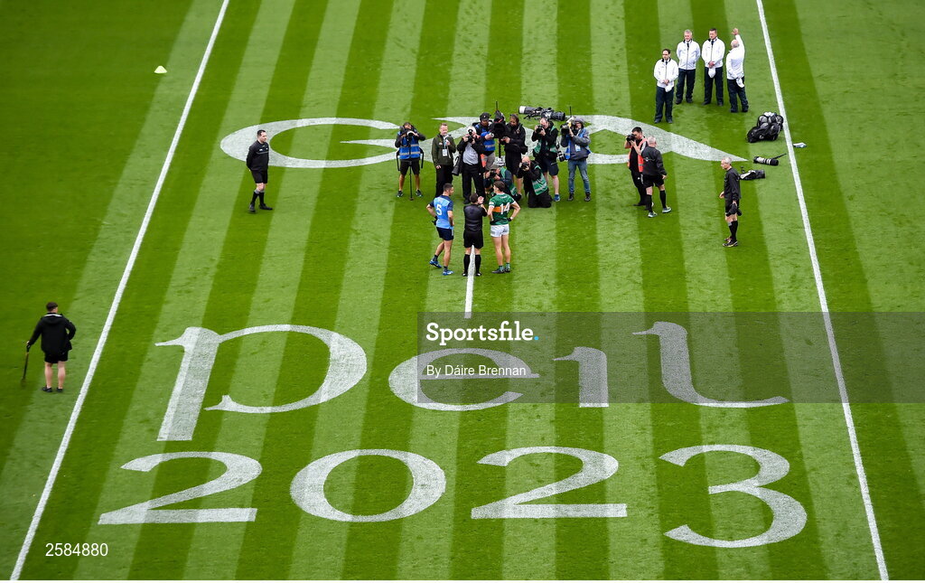 30 July 2023; Referee David Gough tosses the coin in the presence of team captains James McCarthy of Dublin and David Clifford of Kerry, ahead of the GAA Football All-Ireland Senior Championship final match between Dublin and Kerry at Croke Park in Dublin. Photo by Daire Brennan/Sportsfile
