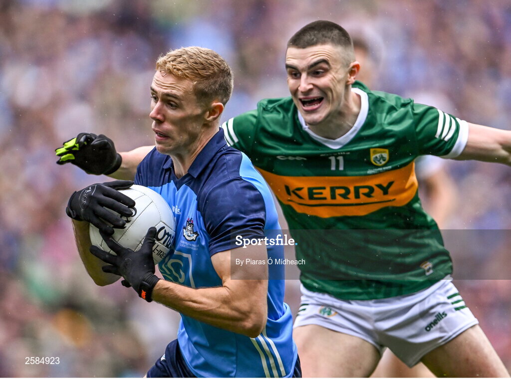 30 July 2023; Paul Mannion of Dublin in action against Seán O'Shea of Kerry during the GAA Football All-Ireland Senior Championship final match between Dublin and Kerry at Croke Park in Dublin. Photo by Piaras Ó Mídheach/Sportsfile