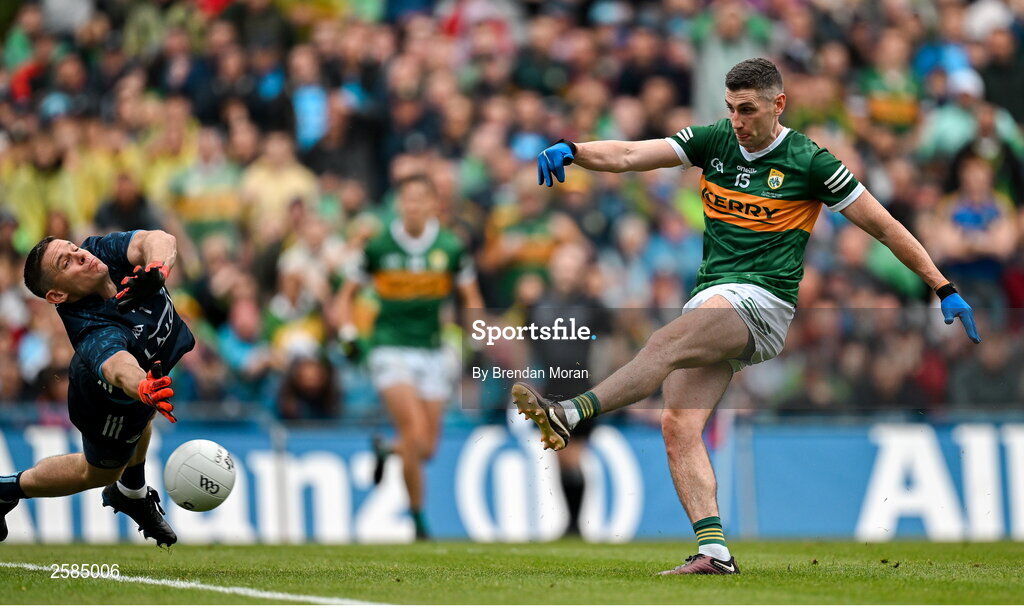 30 July 2023; Paul Geaney of Kerry scores Kerry's first goal past Dublin goalkeeper Stephen Cluxton during the GAA Football All-Ireland Senior Championship final match between Dublin and Kerry at Croke Park in Dublin. Photo by Brendan Moran/Sportsfile