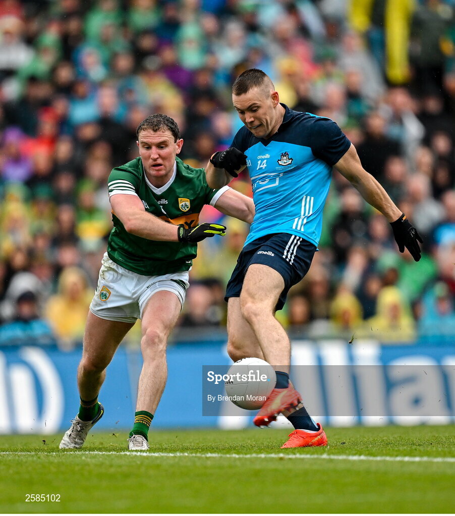 30 July 2023; Con O'Callaghan of Dublin has a shot on goal despite the efforts of Tadhg Morley of Kerry during the GAA Football All-Ireland Senior Championship final match between Dublin and Kerry at Croke Park in Dublin. Photo by Brendan Moran/Sportsfile