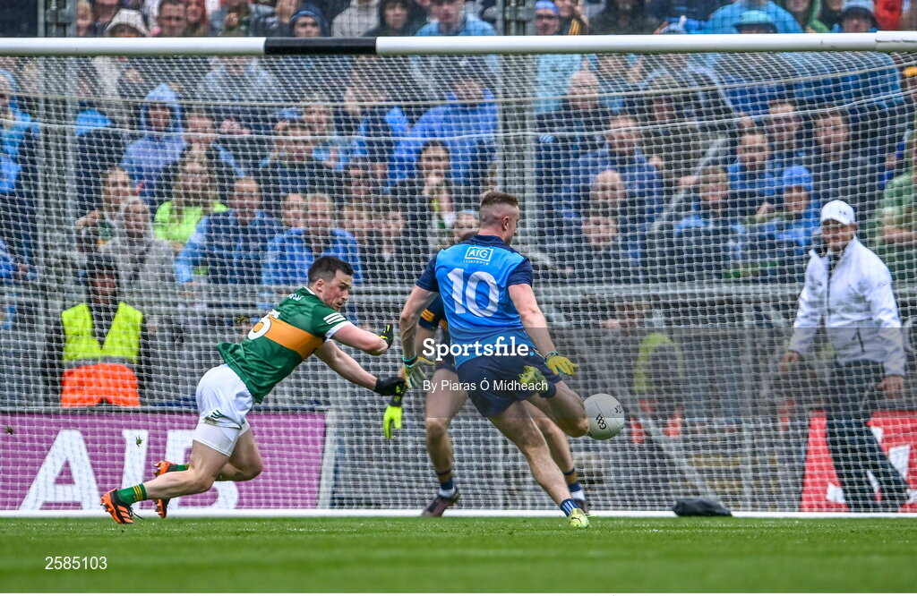 30 July 2023; Paddy Small of Dublin shoots to score his side's first goal during the GAA Football All-Ireland Senior Championship final match between Dublin and Kerry at Croke Park in Dublin. Photo by Piaras Ó Mídheach/Sportsfile