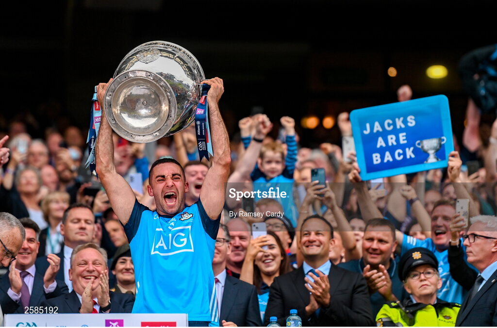 30 July 2023; Dublin captain James McCarthy lifts the Sam Maguire Cup after his side's victory in the GAA Football All-Ireland Senior Championship final match between Dublin and Kerry at Croke Park in Dublin. Photo by Ramsey Cardy/Sportsfile