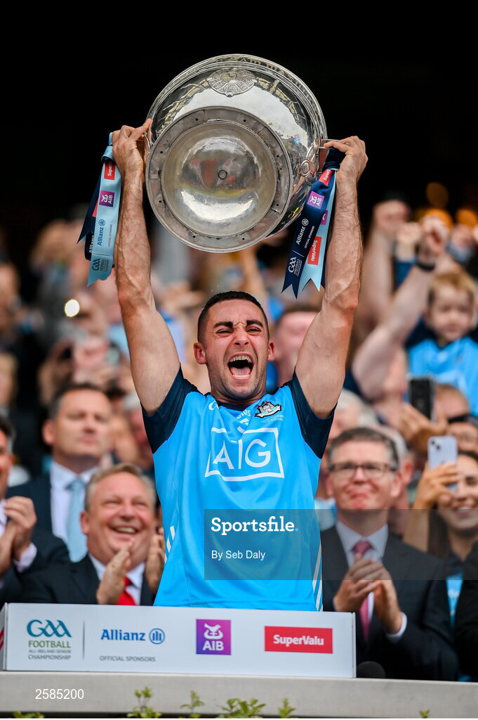 30 July 2023; Dublin captain James McCarthy lifts the Sam Maguire Cup after his side's victory in the GAA Football All-Ireland Senior Championship final match between Dublin and Kerry at Croke Park in Dublin. Photo by Seb Daly/Sportsfile
