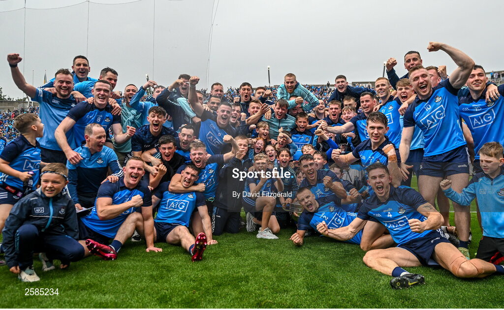 30 July 2023; The Dublin team celebrate with the Sam Maguire cup after the GAA Football All-Ireland Senior Championship final match between Dublin and Kerry at Croke Park in Dublin. Photo by David Fitzgerald/Sportsfile