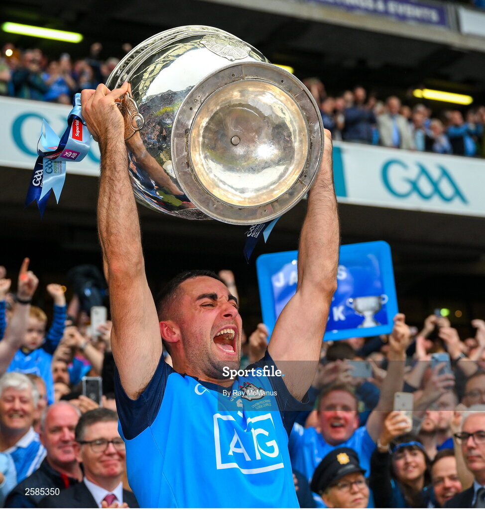 30 July 2023; Dublin captain James McCarthy lifts the Sam Maguire Cup after his side's victory in the GAA Football All-Ireland Senior Championship final match between Dublin and Kerry at Croke Park in Dublin. Photo by Ray McManus/Sportsfile