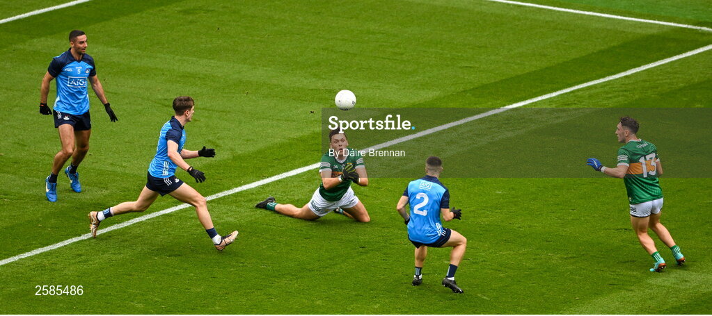 30 July 2023; David Clifford of Kerry gets a hand-pass away during the GAA Football All-Ireland Senior Championship final match between Dublin and Kerry at Croke Park in Dublin. Photo by Daire Brennan/Sportsfile