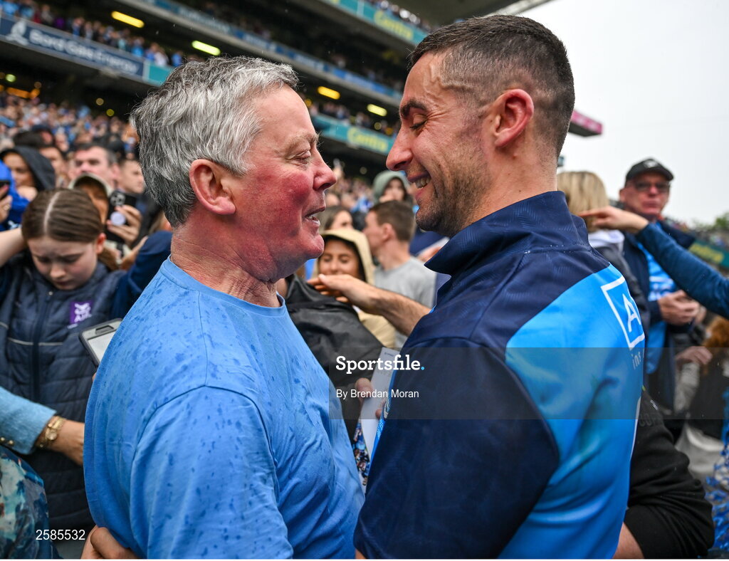 30 July 2023; James McCarthy of Dublin celebrates with his father and former Dublin footballer John McCarthy after the GAA Football All-Ireland Senior Championship final match between Dublin and Kerry at Croke Park in Dublin. Photo by Brendan Moran/Sportsfile