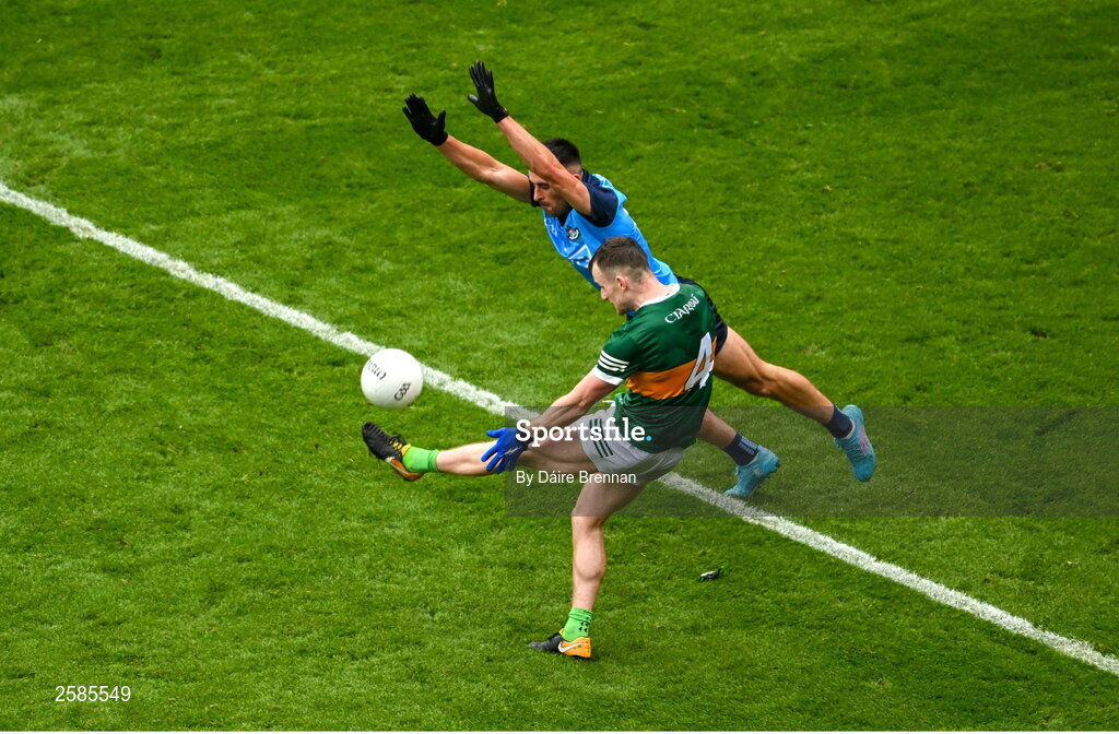 30 July 2023; Tom O'Sullivan of Kerry in action against Niall Scully of Dublin during the GAA Football All-Ireland Senior Championship final match between Dublin and Kerry at Croke Park in Dublin. Photo by Daire Brennan/Sportsfile