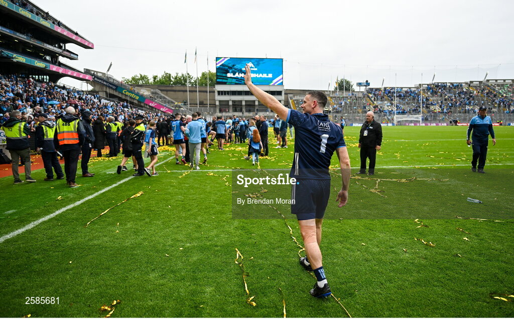 30 July 2023; Dublin goalkeeper Stephen Cluxton waves to the crowd after the GAA Football All-Ireland Senior Championship final match between Dublin and Kerry at Croke Park in Dublin. Photo by Brendan Moran/Sportsfile