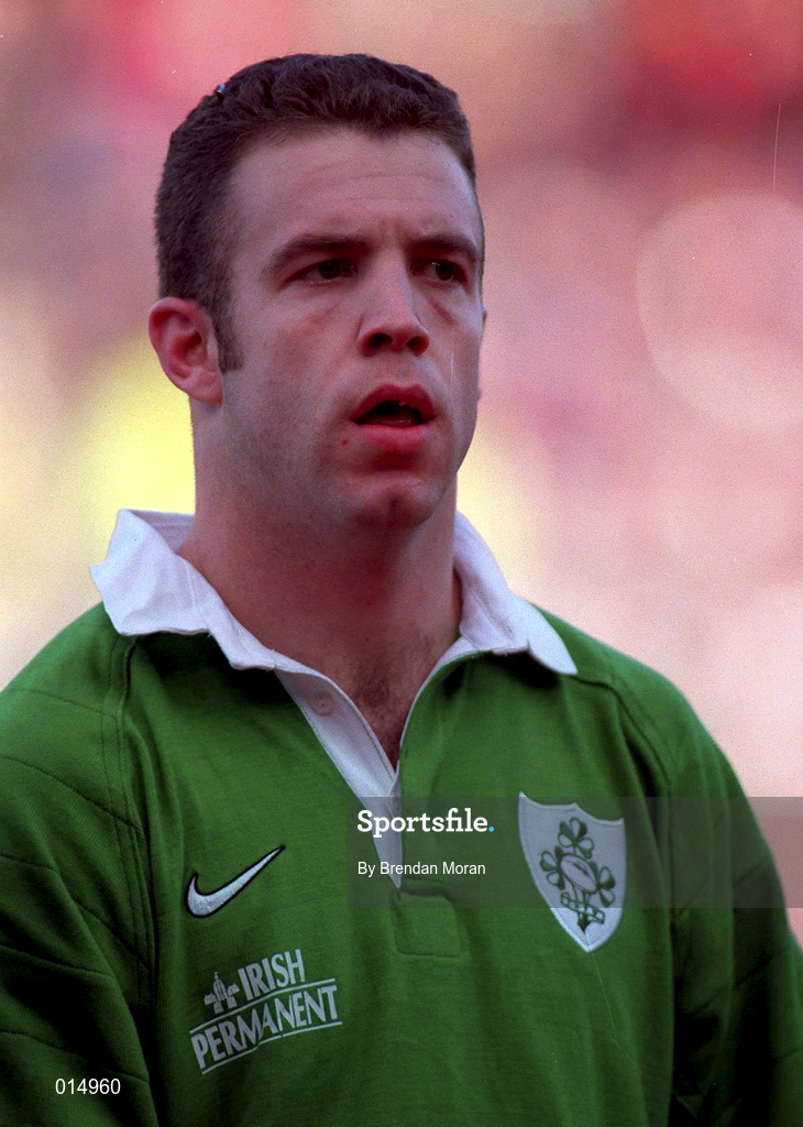 7 February 1998; Kevin Maggs of Ireland prior to the Five Nations Rugby Championship match between Ireland and Scotland at Lansdowne Road in Dublin, Ireland. Photo by Brendan Moran/Sportsfile