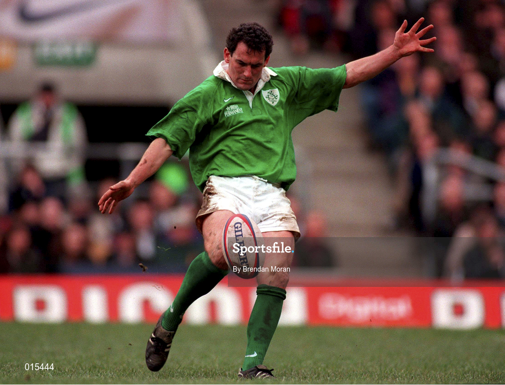 4 April 1998; Eric Elwood of Ireland during the Five Nations Rugby Championship match between England and Ireland at Twickenham Stadium in London, England. Photo by Brendan Moran/Sportsfile