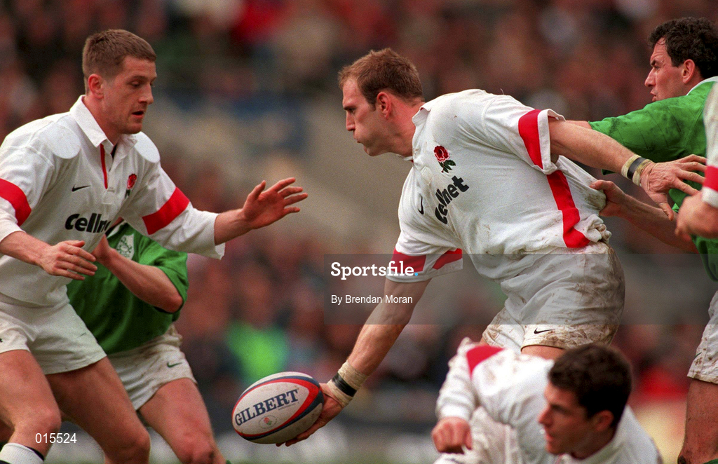 4 April 1998; Laurence Dallaglio of England is tackled by Eric Elwood of Ireland during the Five Nations Rugby Championship match between England and Ireland at Twickenham Stadium in London, England. Photo by Brendan Moran/Sportsfile