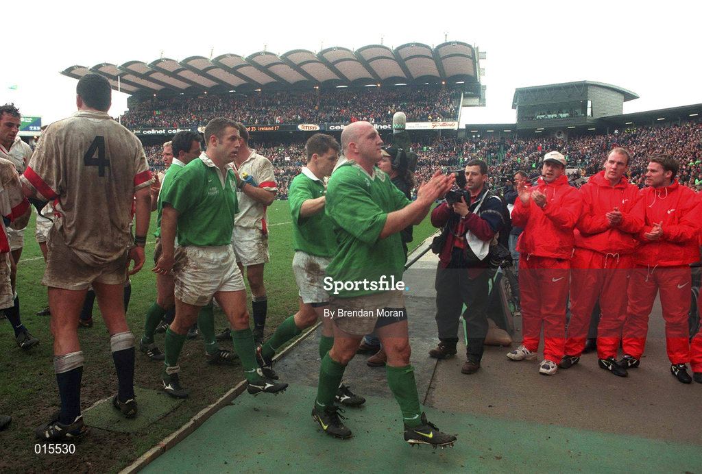 4 April 1998; Keith Wood of Ireland leaves the pitch after the Five Nations Rugby Championship match between England and Ireland at Twickenham Stadium in London, England. Photo by Brendan Moran/Sportsfile
