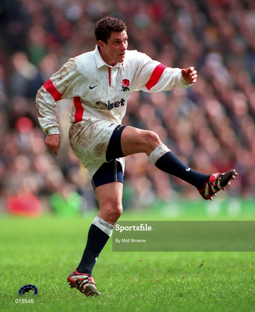 4 April 1998; Paul Grayson of England kicks a conversion during the Five Nations Rugby Championship match between England and Ireland at Twickenham Stadium in London, England. Photo by Matt Browne/Sportsfile