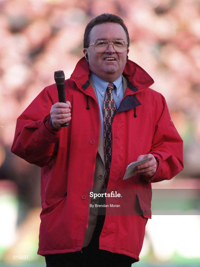 7 February 1998; Broadcaster Vere Wynne Jones prior to the Five Nations Rugby Championship match between Ireland v Scotland at lansdowne Road in Dublin, Ireland. Photo by Brendan Moran/Sportsfile