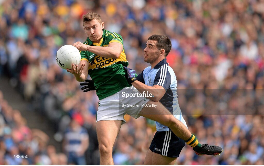 1 September 2013; James O'Donoghue, Kerry, in action against Kevin O'Brien, Dublin. GAA Football All-Ireland Senior Championship, Semi-Final, Dublin v Kerry, Croke Park, Dublin. Picture credit: Stephen McCarthy / SPORTSFILE