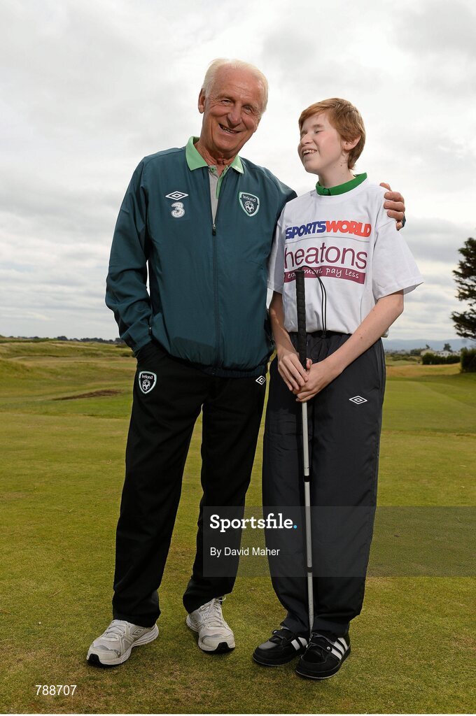 1 September 2013; Republic of Ireland manager Giovanni Trapattoni with 11 year old Josh Kelly, from Dublin, in attendance at the Heatons / Sportsworld ‘Football in the Community’ partnership launch. Portmarnock Hotel and Golf Links, Portmarnock, Co. Dublin. Picture credit: David Maher / SPORTSFILE