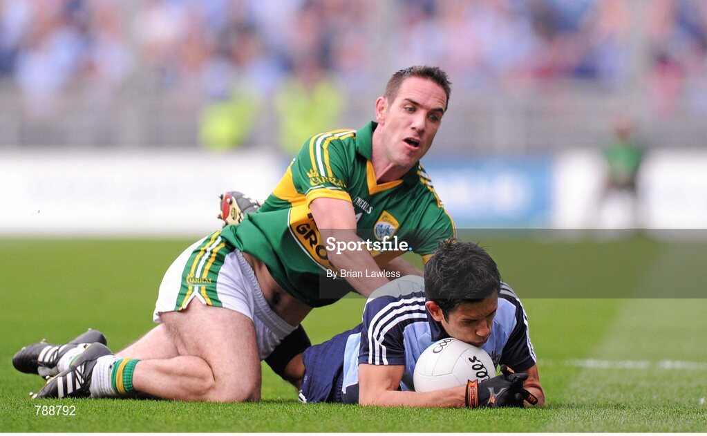 1 September 2013; Cian O'Sullivan, Dublin, in action against Declan O'Sullivan, Kerry. GAA Football All-Ireland Senior Championship, Semi-Final, Dublin v Kerry, Croke Park, Dublin. Picture credit: Brian Lawless / SPORTSFILE