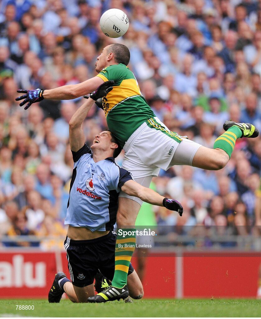 1 September 2013; Rory O'Carroll, Dublin, in action against Kieran Donaghy, Kerry. GAA Football All-Ireland Senior Championship, Semi-Final, Dublin v Kerry, Croke Park, Dublin. Picture credit: Brian Lawless / SPORTSFILE