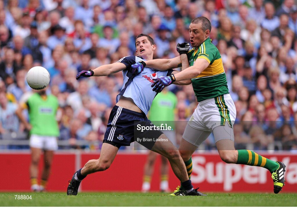 1 September 2013; Rory O'Carroll, Dublin, in action against Kieran Donaghy, Kerry. GAA Football All-Ireland Senior Championship, Semi-Final, Dublin v Kerry, Croke Park, Dublin. Picture credit: Brian Lawless / SPORTSFILE