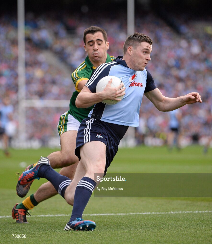 1 September 2013; Paddy Andrews, Dublin, is tackled by Jack Sherwood, Kerry. GAA Football All-Ireland Senior Championship, Semi-Final, Dublin v Kerry, Croke Park, Dublin. Picture credit: Ray McManus / SPORTSFILE