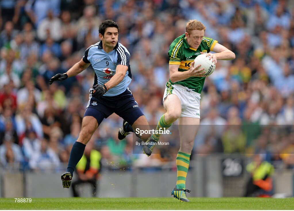 1 September 2013; Colm Cooper, Kerry, in action against Cian O'Sullivan, Dublin. GAA Football All-Ireland Senior Championship, Semi-Final, Dublin v Kerry, Croke Park, Dublin. Picture credit: Brendan Moran / SPORTSFILE