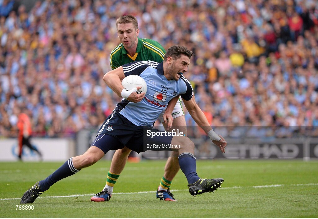 1 September 2013; Bernard Brogan, Dublin, is tackled by Marc Ó Se, Kerry. GAA Football All-Ireland Senior Championship, Semi-Final, Dublin v Kerry, Croke Park, Dublin. Picture credit: Ray McManus / SPORTSFILE